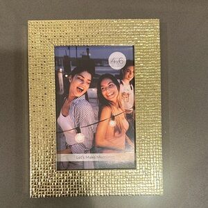 Picture Frame (fits 4x6 photo)